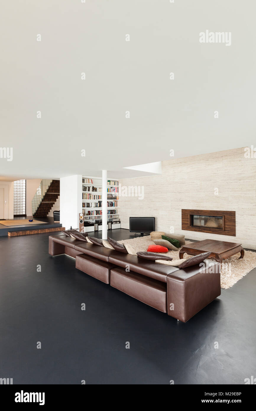 Architektur, schöner Innenbereich einer modernen Villa Stockfoto