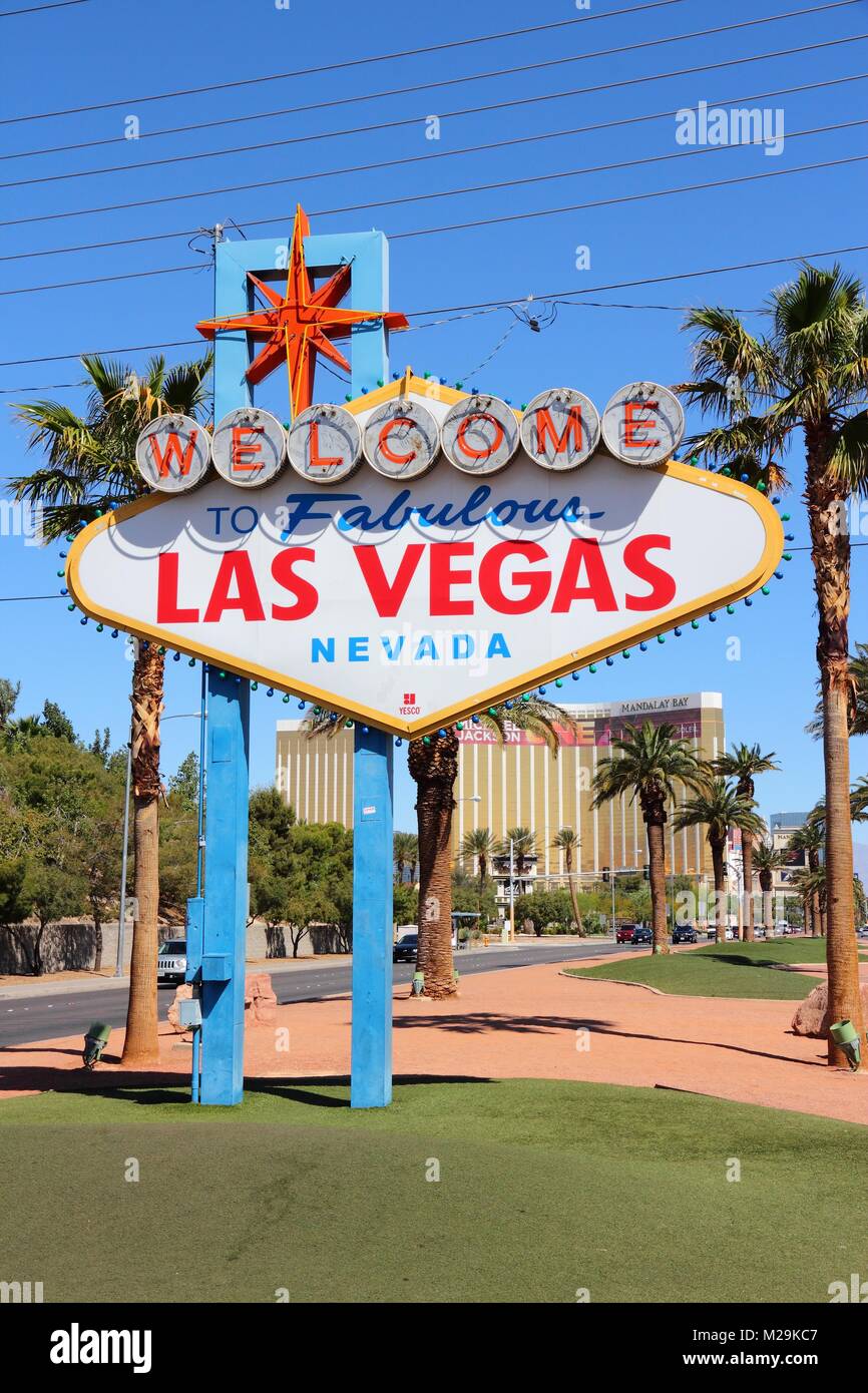 LAS VEGAS, USA - 14. APRIL 2014: Willkommen im fabelhaften Las Vegas Nevada, berühmte unterzeichnen. Das Zeichen ist im Nationalen Register für Historische Plätze. Stockfoto