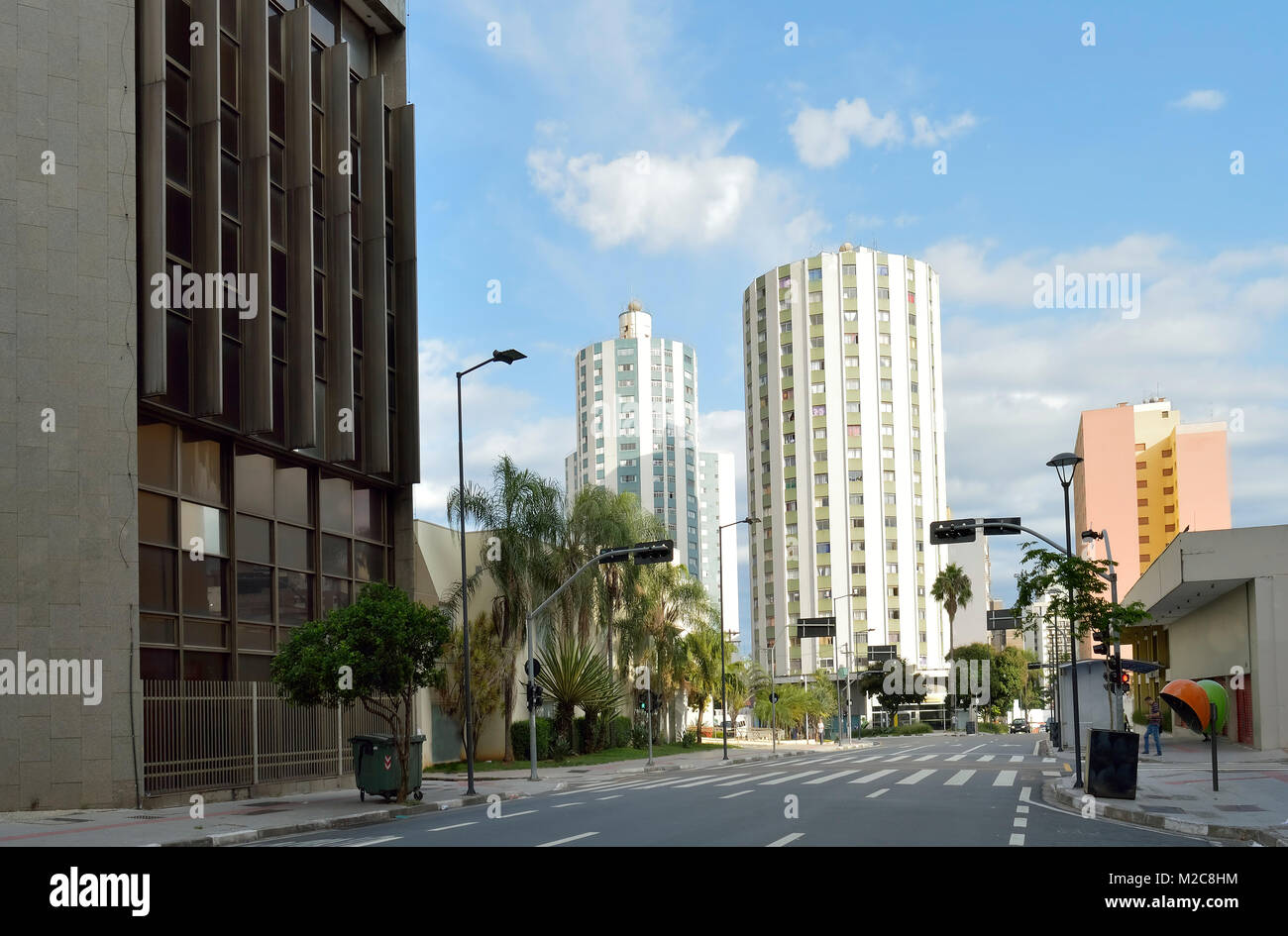 Campinas, SP/Brasilien - Februar 04, 2018: Die berühmten runden Gebäude am "Francisco Glicerio 'Avenue in der Innenstadt in der Stadt Stockfoto