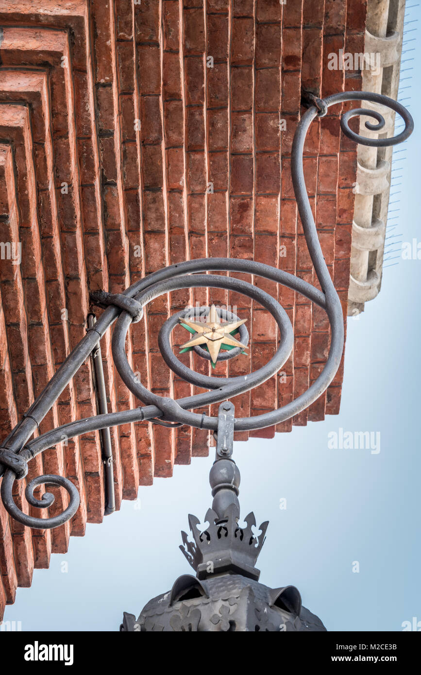 Kunstvolle Schmiedearbeiten, Old Town Square, Krakau, Polen Stockfoto