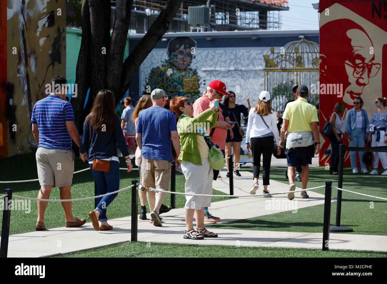 Wynwood Wänden Graffiti Kunst Ausstellung installation, Miami, Florida Stockfoto