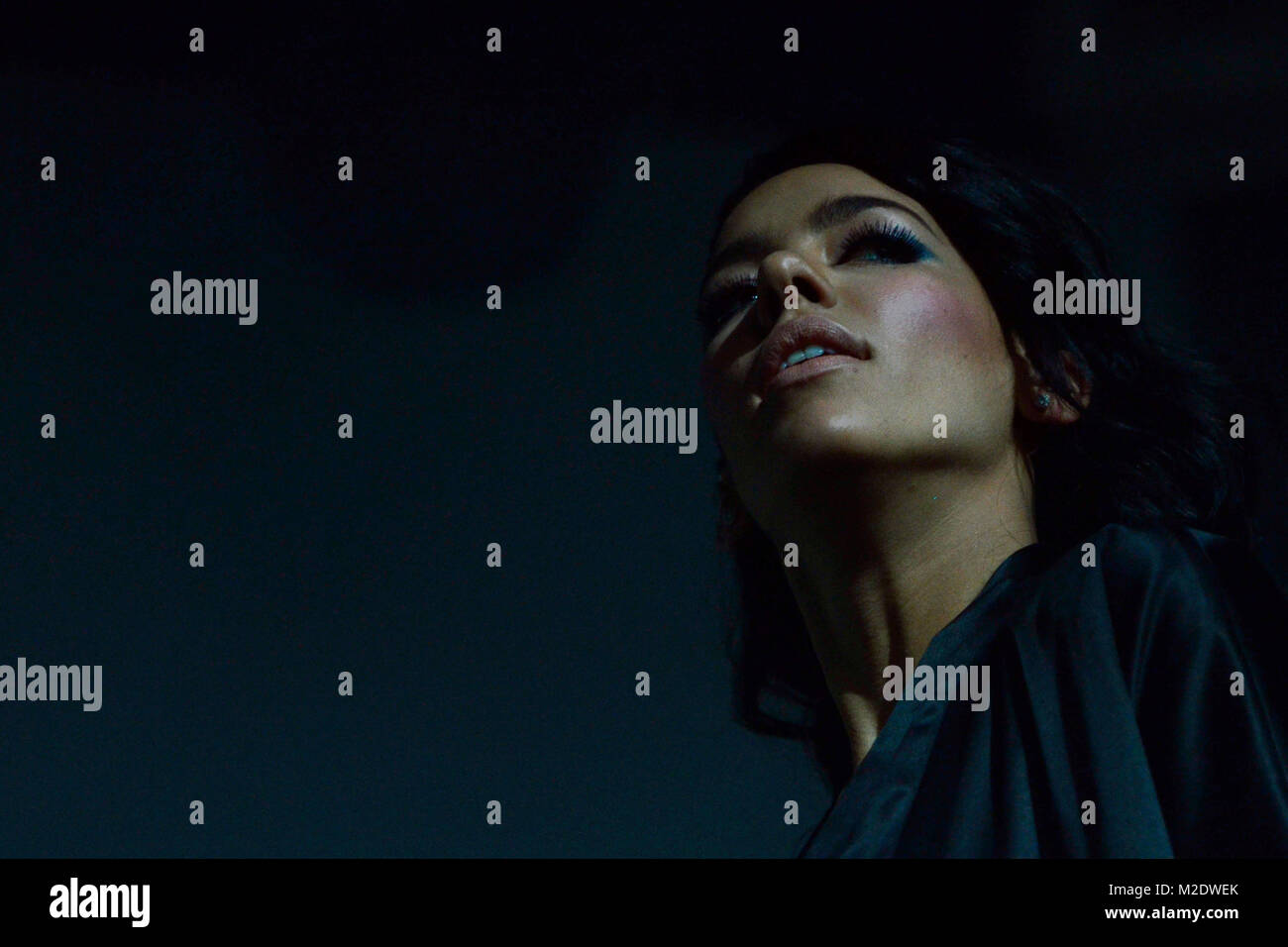  Die Band FRIDA GOLD mit Sängerin Alina Süggeler bei ihrem Konzert im Illustration 