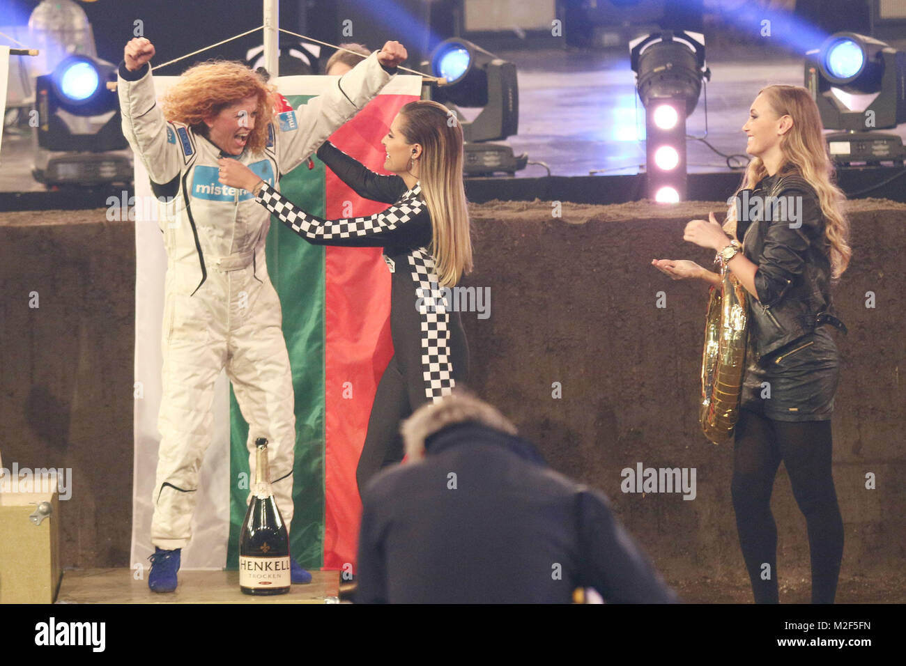 Lucy Diakovska, Sophie Thomalla, TV Total Stock Car Crash Challenge, Auf  Schalke Veltins Arena, Gelsenkirchen, 10.10.2015 Stockfotografie - Alamy