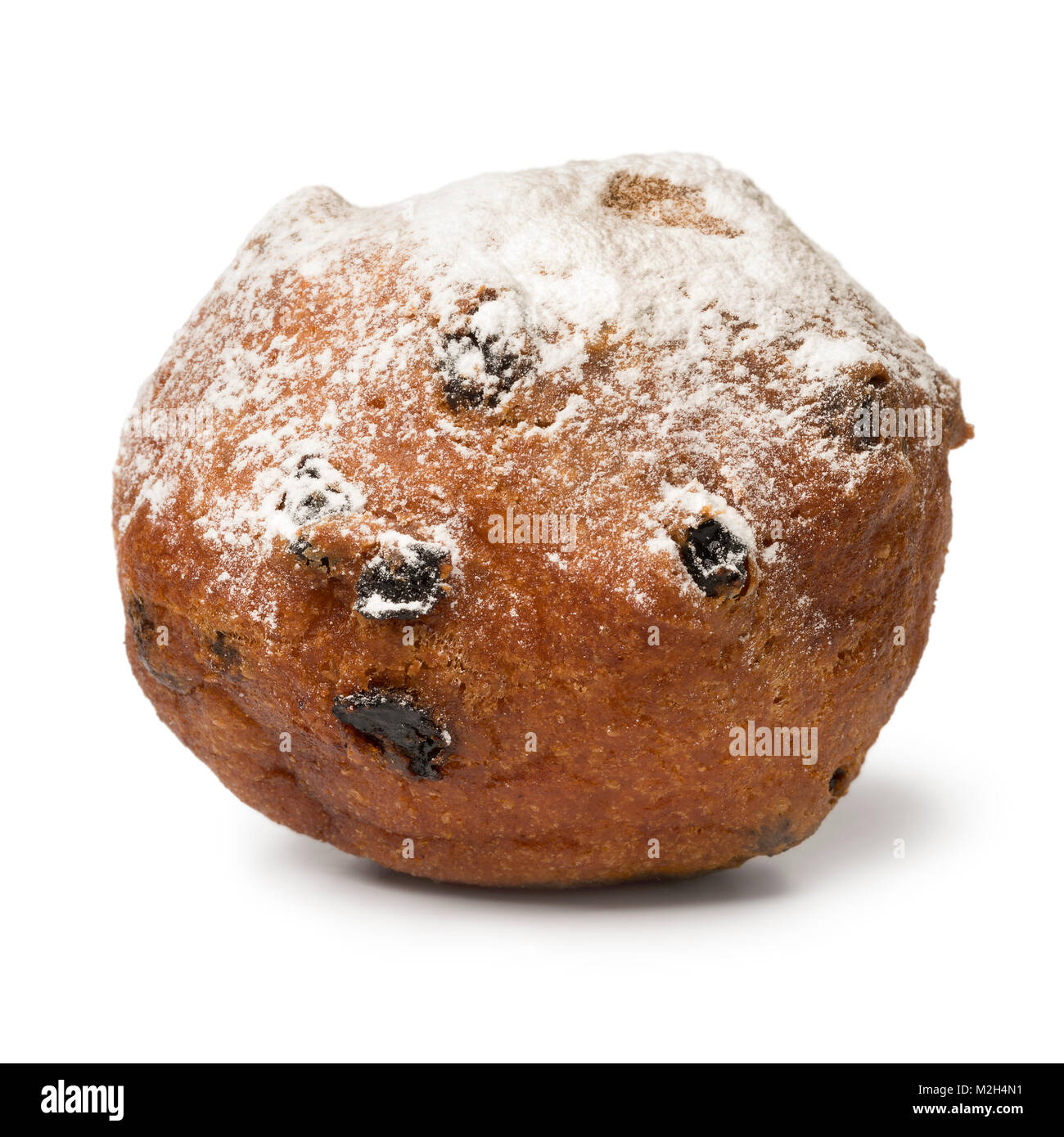 Single oliebol mit Zucker bedeckt, traditionelle niederländische Gebäck für Silvester auf weißem Hintergrund Stockfoto