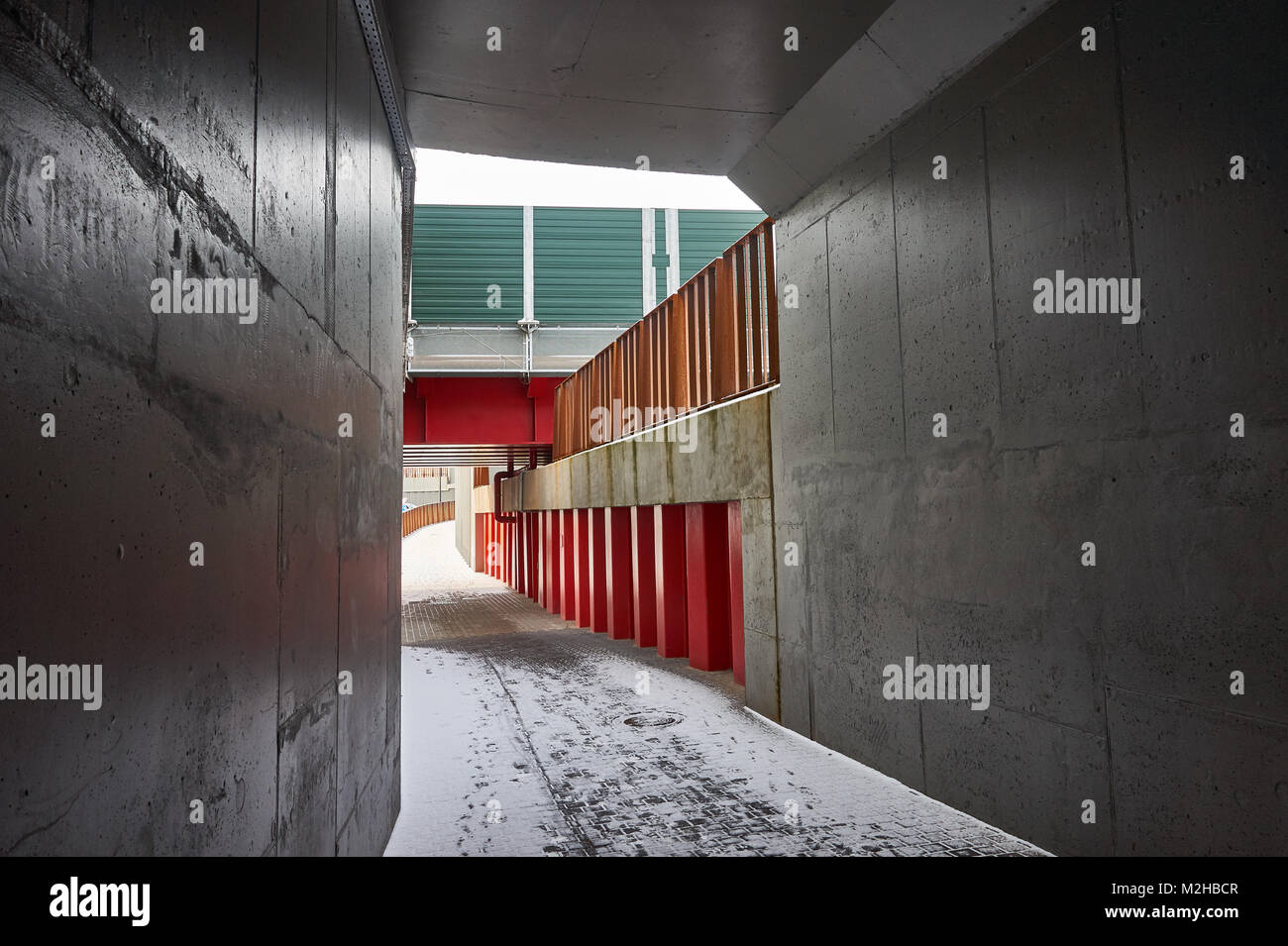 Architektonische Details und Formen in der Landschaft der Stadt. Stockfoto