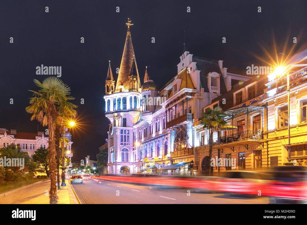 Platz Europa während der Blauen Stunde, Batumi, Georgien Stockfoto