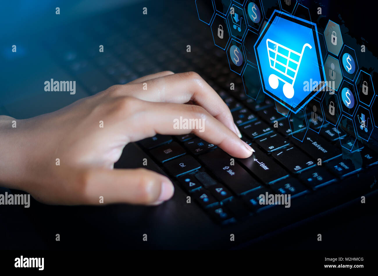 Drücken Sie die Eingabetaste, um den Computer. Key Lock Security System  abstract Technology World Digital Shopping um Transaktionen im Internet  Stockfotografie - Alamy
