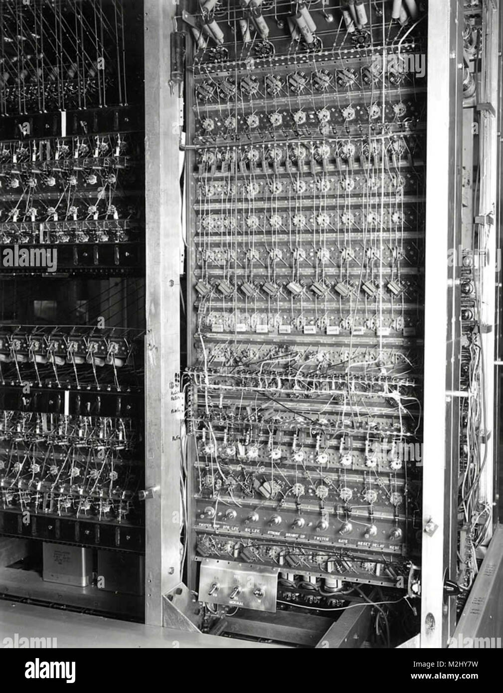 MANIAC-II, Unterdruckschlauch Computer, 1957 Stockfoto