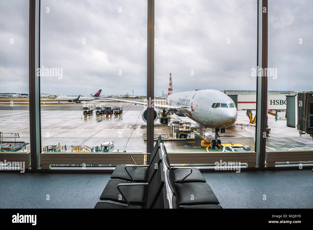 Flugzeug von American Airlines am Flughafen London Heathrow erreichbar Stockfoto