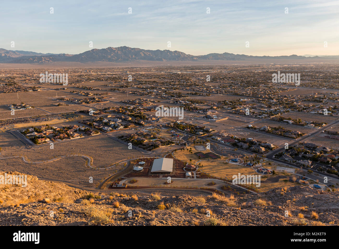 Am frühen Morgen, im Nordwesten von Las Vegas von der Oberseite des Einsamen Berg in Clark County, Nevada. Stockfoto