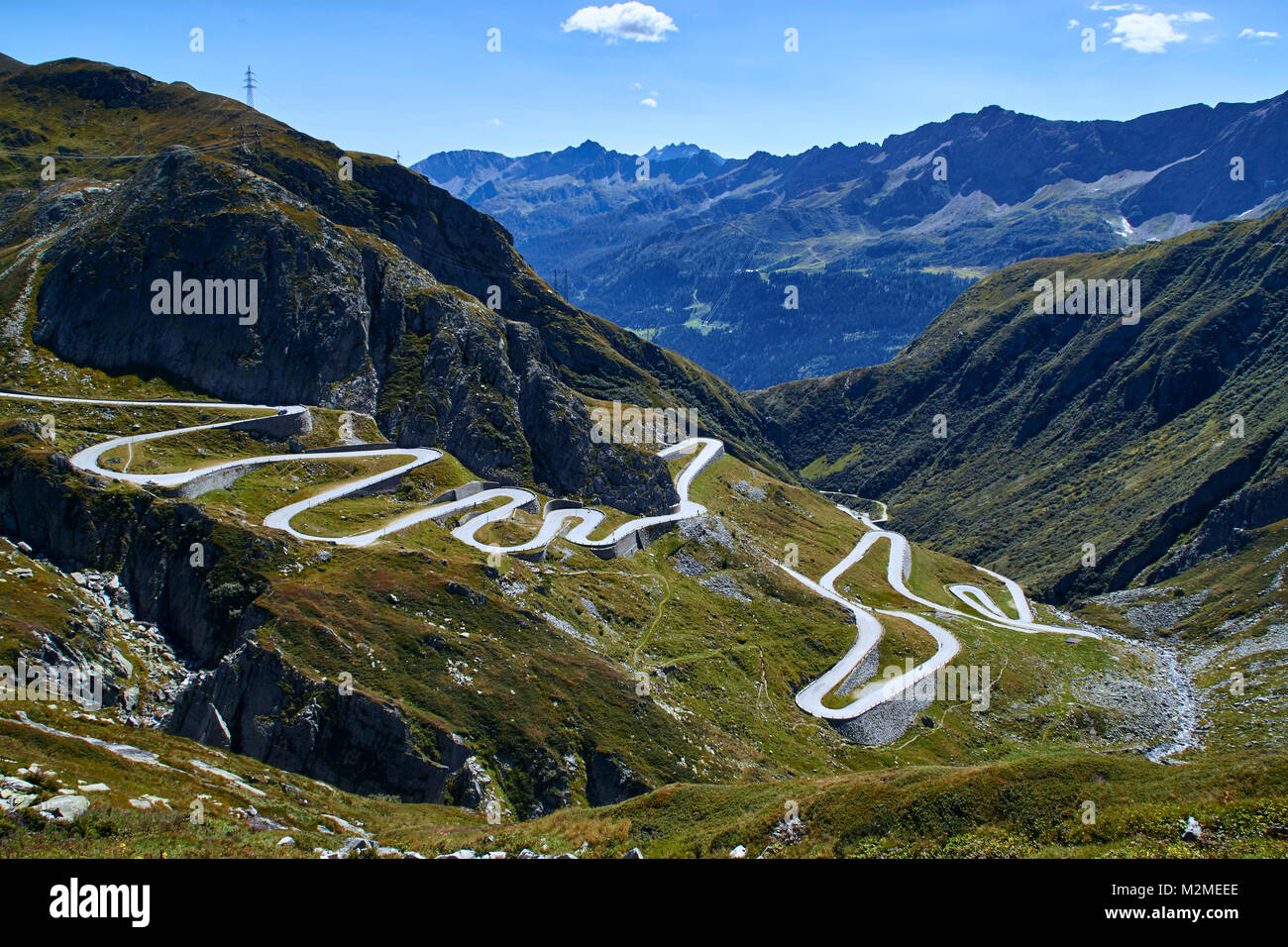 tremola-san-gottardo-stockfotos-und-bilder-kaufen-alamy