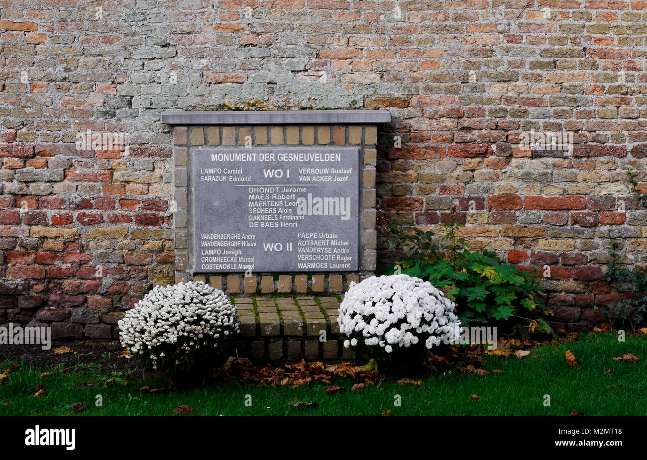 Weltkriege Denkmal in Dudzele, Brugs Bezirk, Westflandern, Belgien Stockfoto