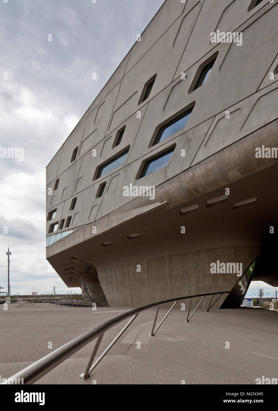 Wolfsburg PHAENO Wissenschaftsmuseum Teilansicht von Südwest 2001-2005 von Zaha Hadid Stockfoto