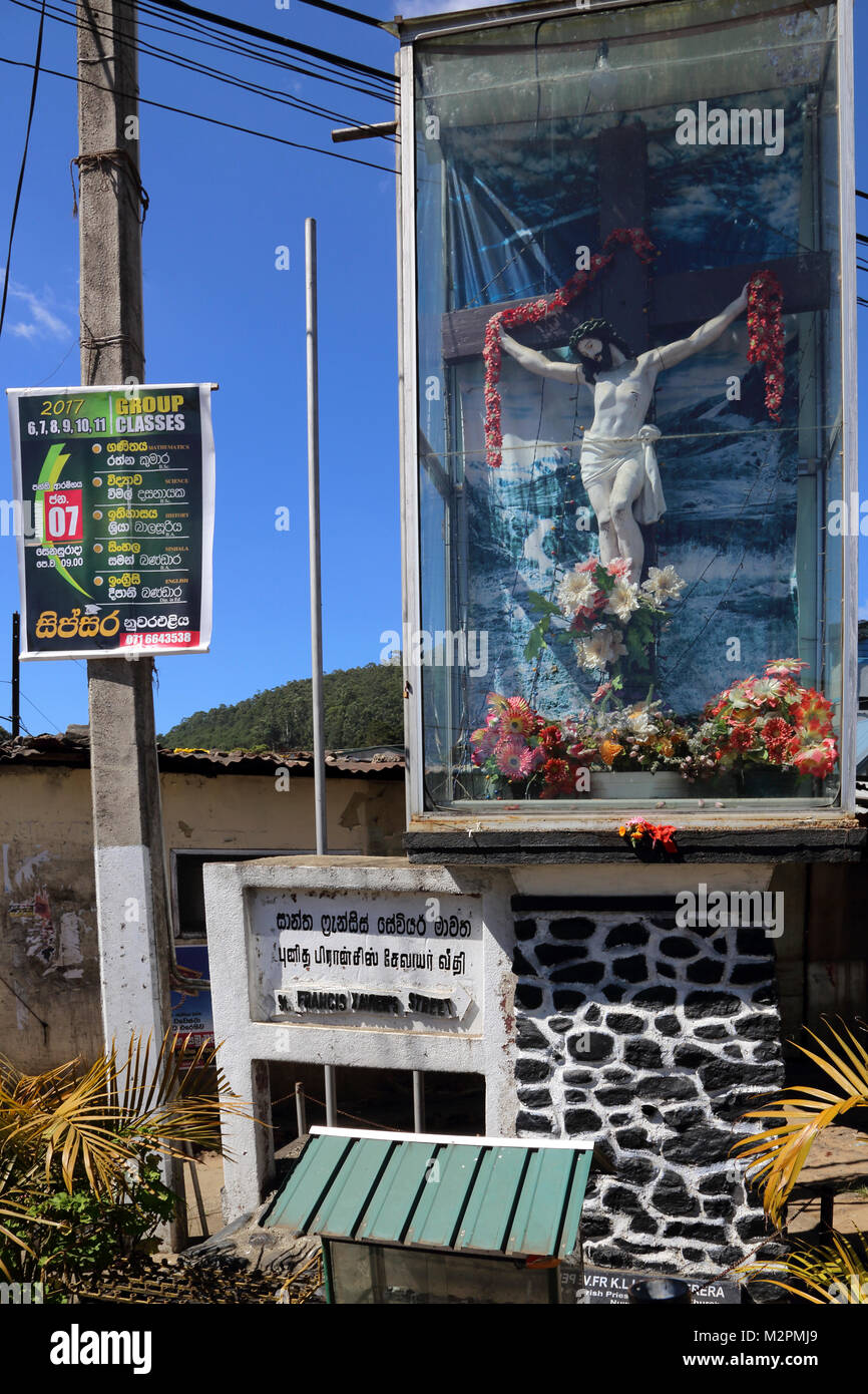 Hl. Franz Xaver's Street Nuwara Eliya Hill Country zentrale Provinz Sri Lanka Jesus Christus in Kruzifix Stockfoto