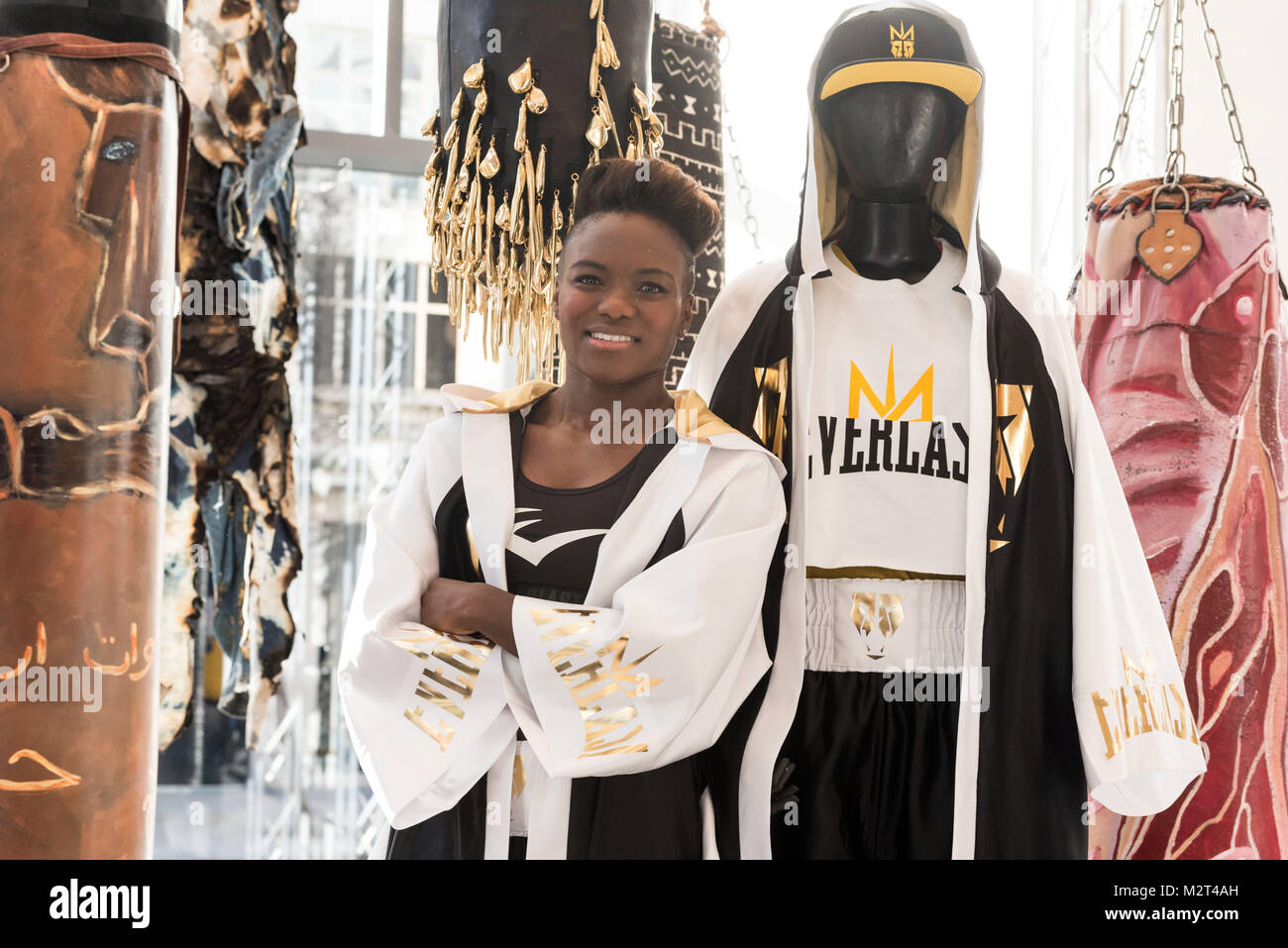 London, Großbritannien. 8 Feb, 2018. Welt und Olympischen Boxing champion Nicola Adams MBE startet eine Reihe von Sportbekleidung mit Everest weltweit ausschließlich in Selfridges Department Store verkauft werden. Die Sammlung besteht aus 10 Stücken, darunter lange Linie hoodies, crew Hals, und T-Shirts, die Casual Wear für Gebrauch entweder auf dem Weg zum Fitnessstudio oder andere Freizeitaktivitäten. Credit: ZUMA Press, Inc./Alamy leben Nachrichten Stockfoto