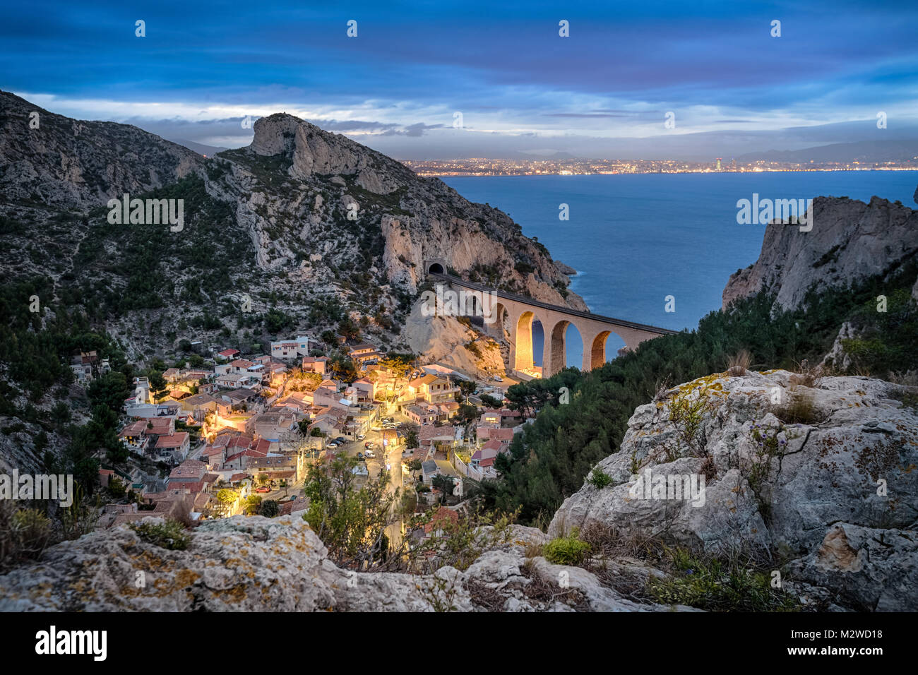 La Calanque de La Vesse - eine steile Tal auf der mediterranen Küste in der Nähe von Marseille, Provence, Frankreich Stockfoto