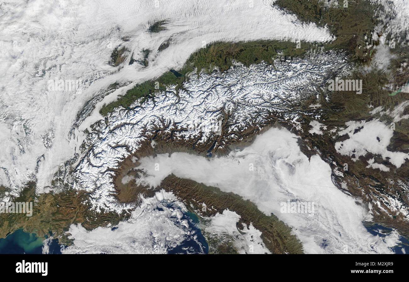 Luftaufnahme der Alpen im Winter Schnee angezeigt Stockfoto