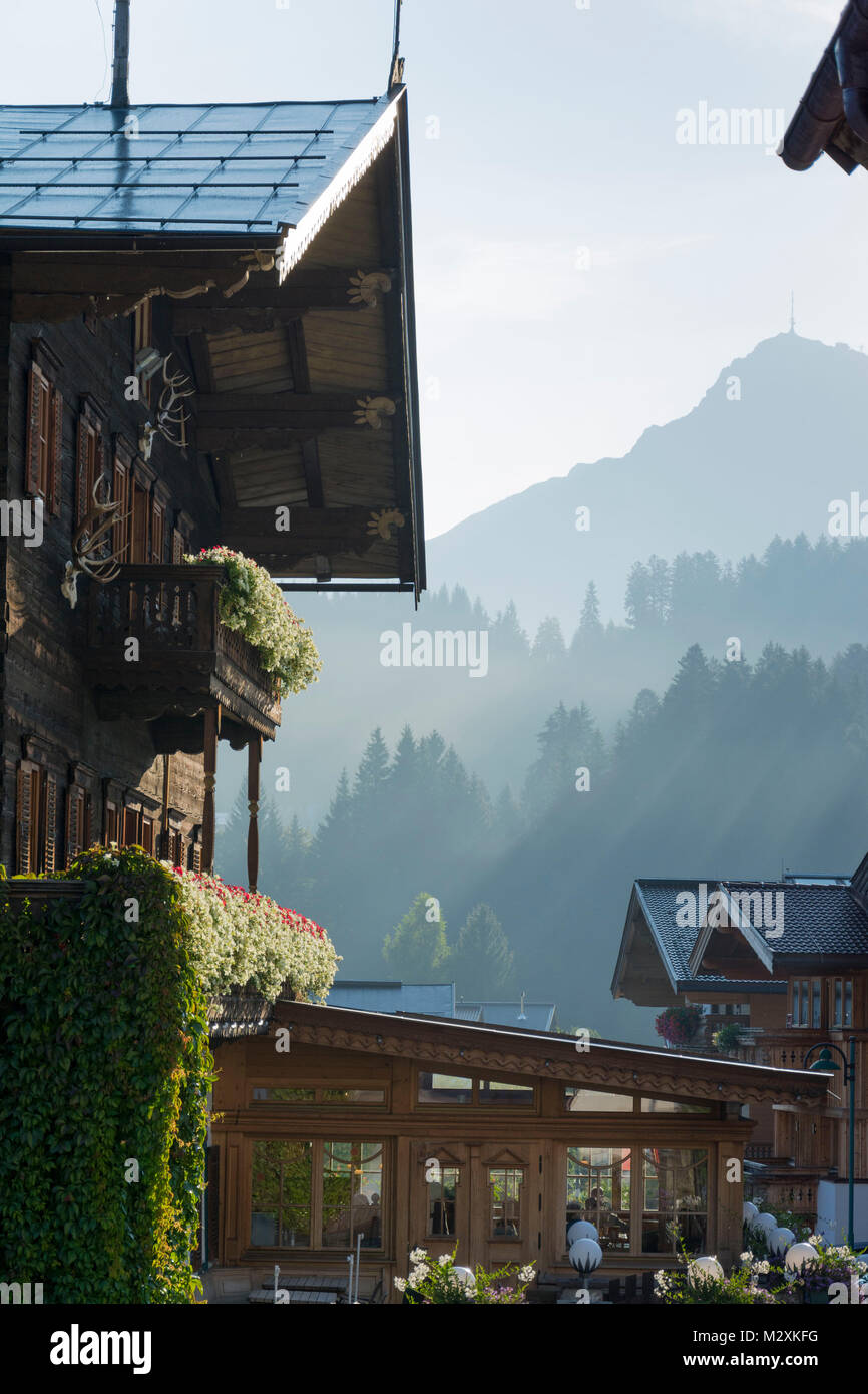 Österreich, Tirol, Reith bei Kitzbühel, traditionelle Bauweise Stockfoto