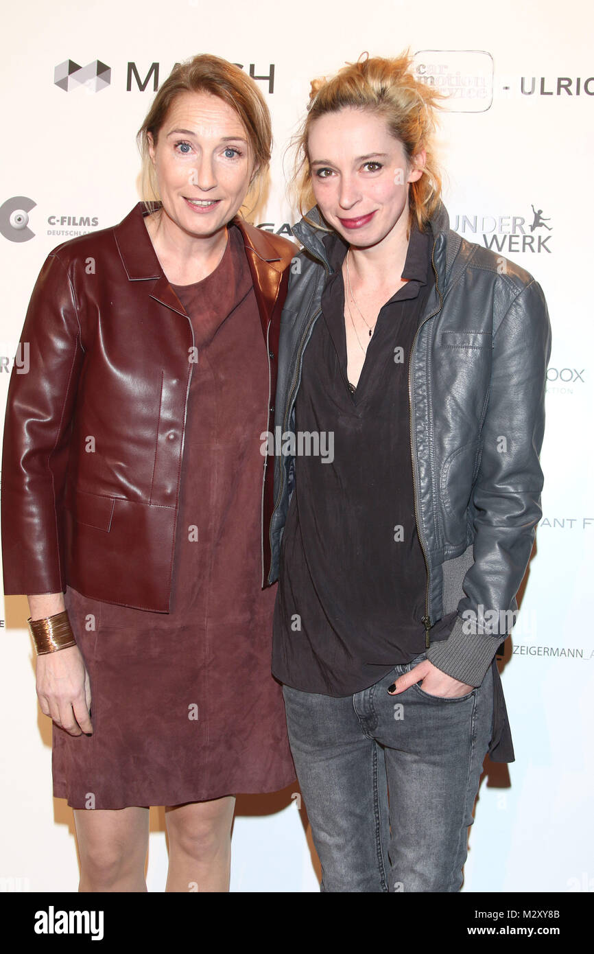 Saskia Fischer, Katharina Behrens, zusammen Partei der Filmfoerderung Hamburg, 27.01.2016 ...