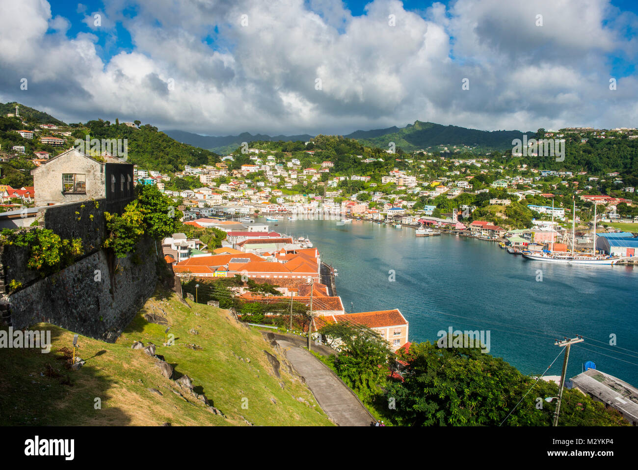Blick auf die St. Georges, der Hauptstadt von Grenada, Karibik Stockfoto