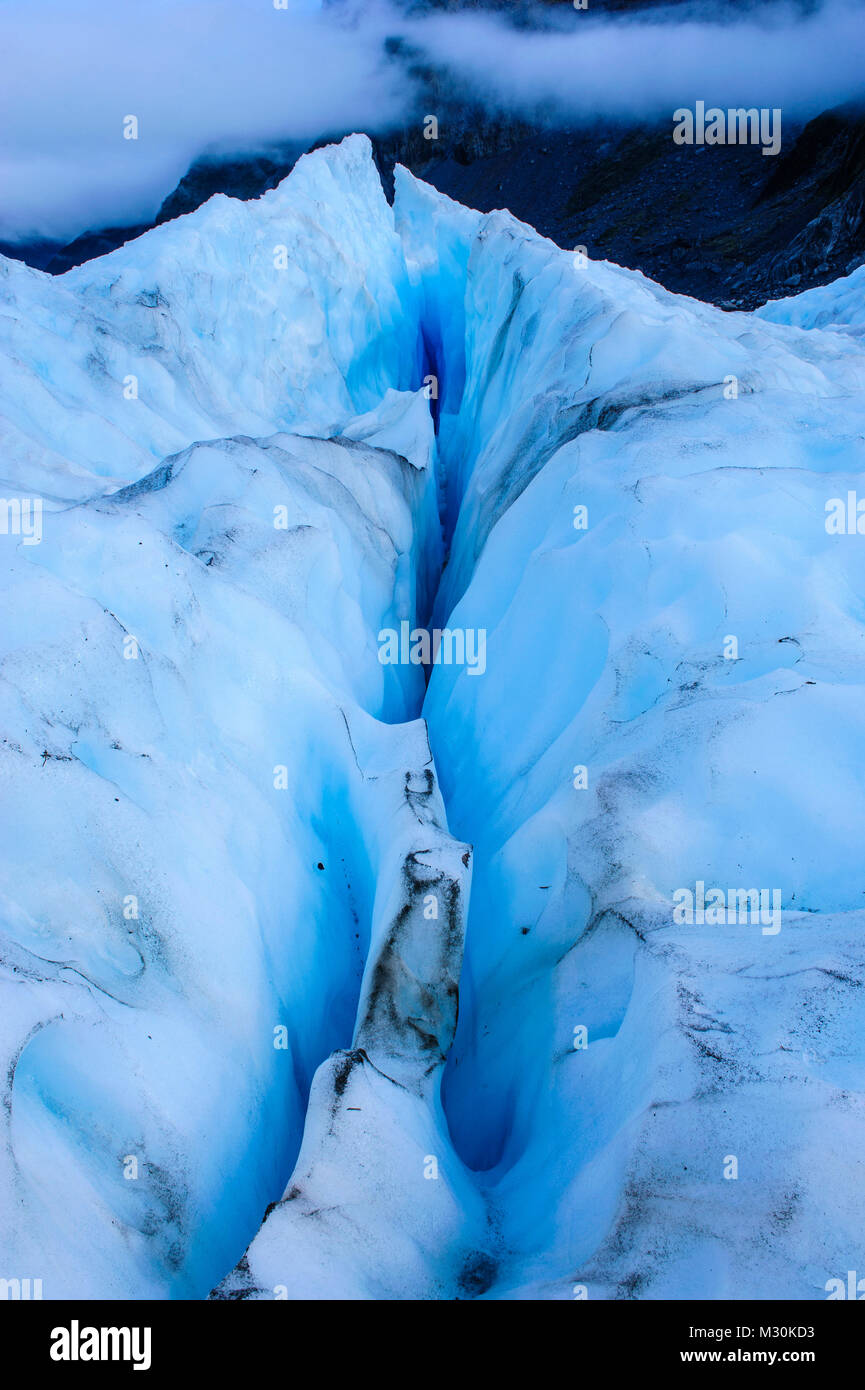 Riesige ice Risse in den Fox Glacier, South Island, Neuseeland Stockfoto