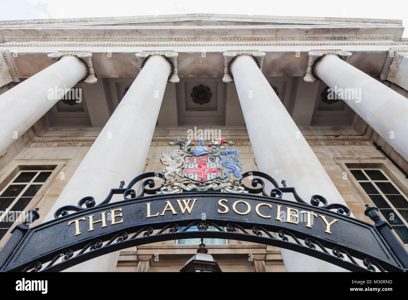 England, London, die Stadt, die Law Society Gebäude Eingang Stockfoto