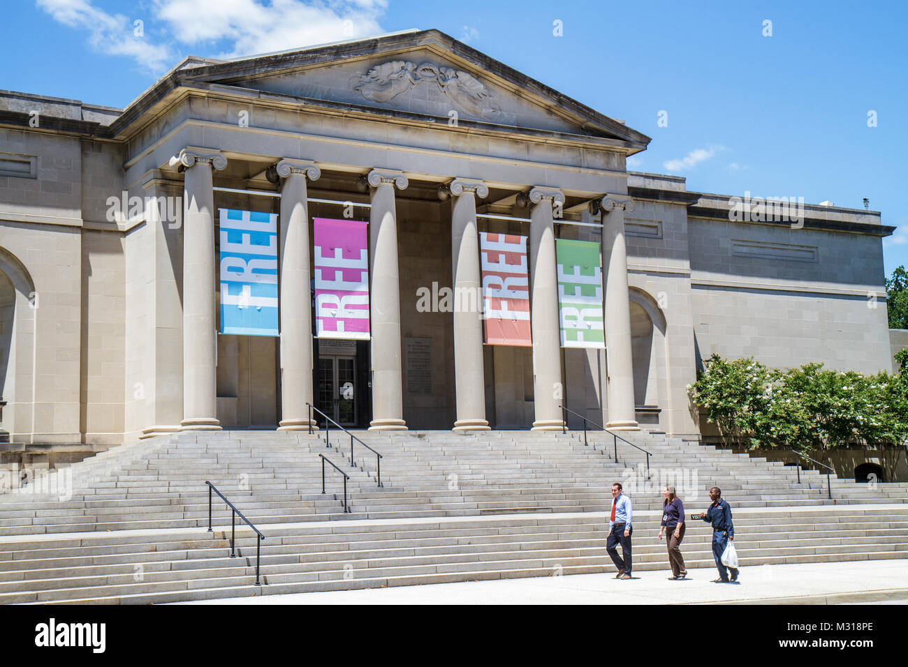 Baltimore Maryland, Wyman Park, Baltimore Museum of Art, neoklassische Architektur, Banner, freier Eintritt, Eingang, Vorderseite, Treppen, Treppe, Säule, Ion Stockfoto