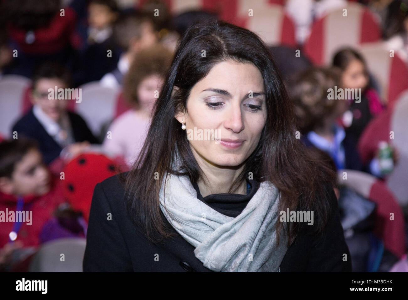 Roma, Italien. 08 Feb, 2018. Bürgermeister von Rom Virginia Raggi am Teatro Sistina in Rom Quelle: Matteo Nardone/Pacific Press/Alamy leben Nachrichten Stockfoto