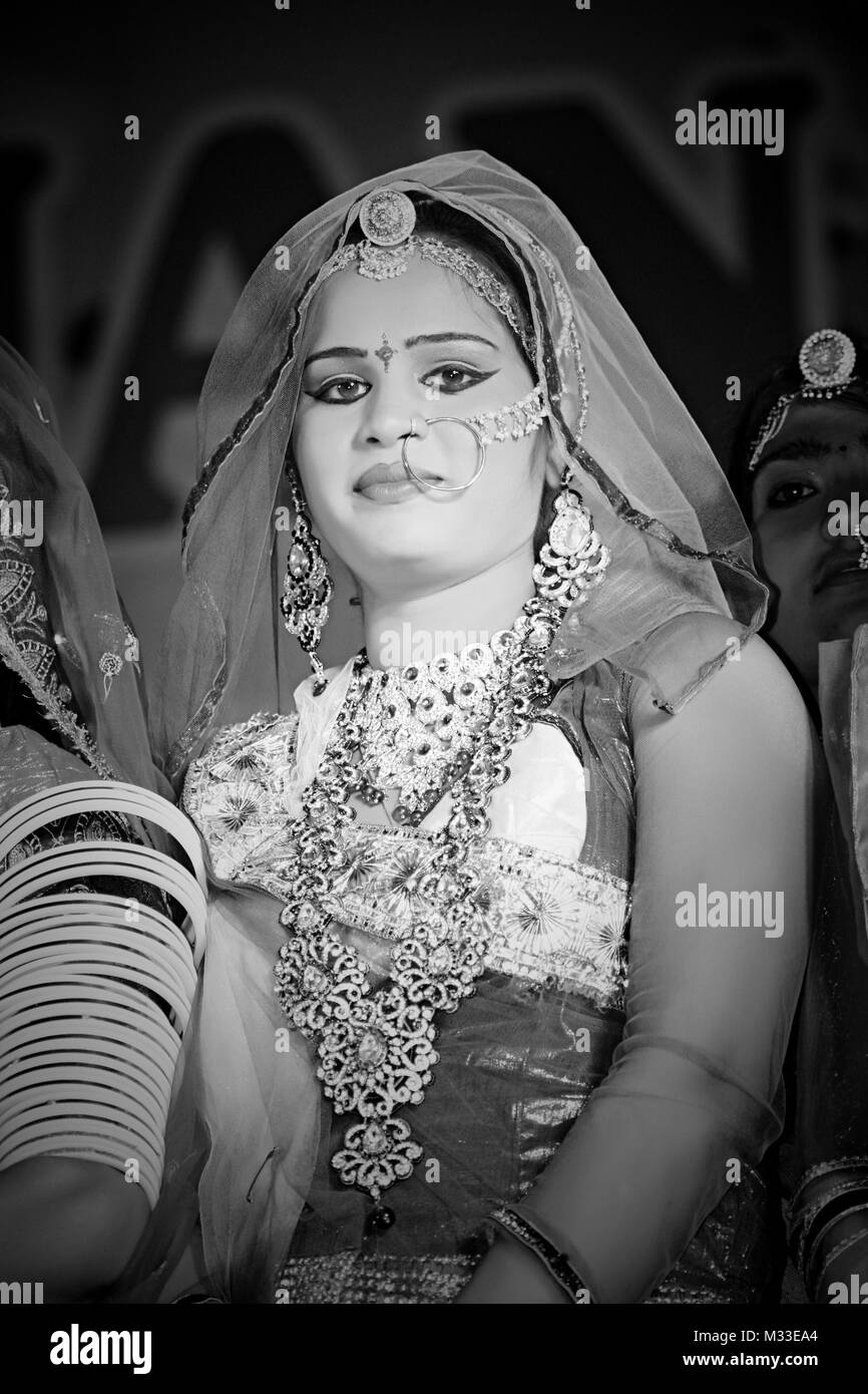 Portrait der Rajasthani Dance Performer in Pushkar Fair, Rajasthan, Indien Stockfoto