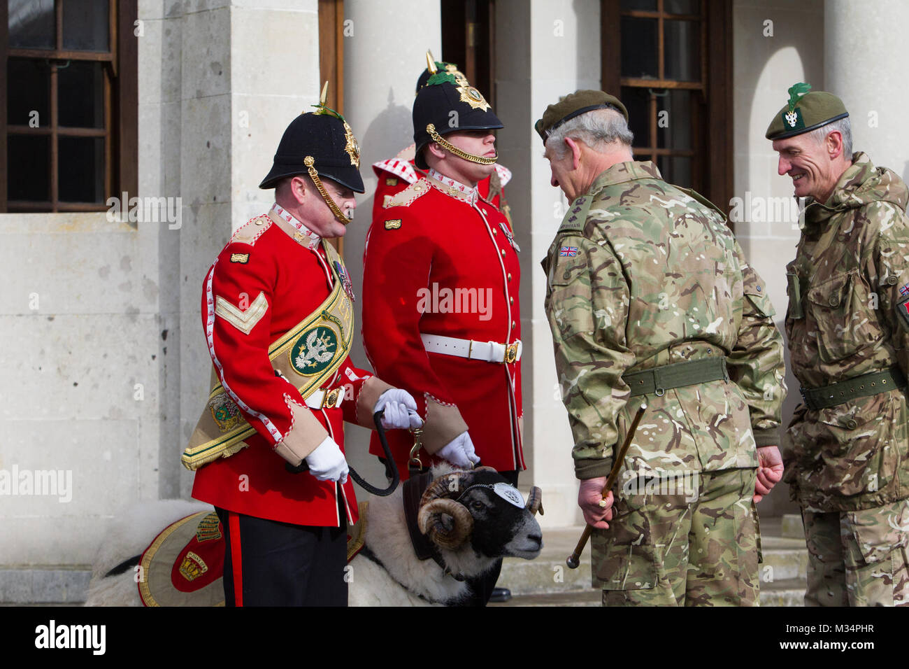 Prinz Charles (König Charles III) besucht Bulford Stockfoto