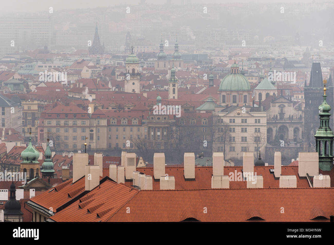 Prag, Tschechische Republik. 9 Feb, 2018. Eine allgemeine Ansicht der Altstadt in Prag Prag ist die Hauptstadt der Tschechischen Republik. Es hat eine Bevölkerung von über 1,3 Millionen im Jahr 2017. Credit: Omar Marques/SOPA/ZUMA Draht/Alamy leben Nachrichten Stockfoto