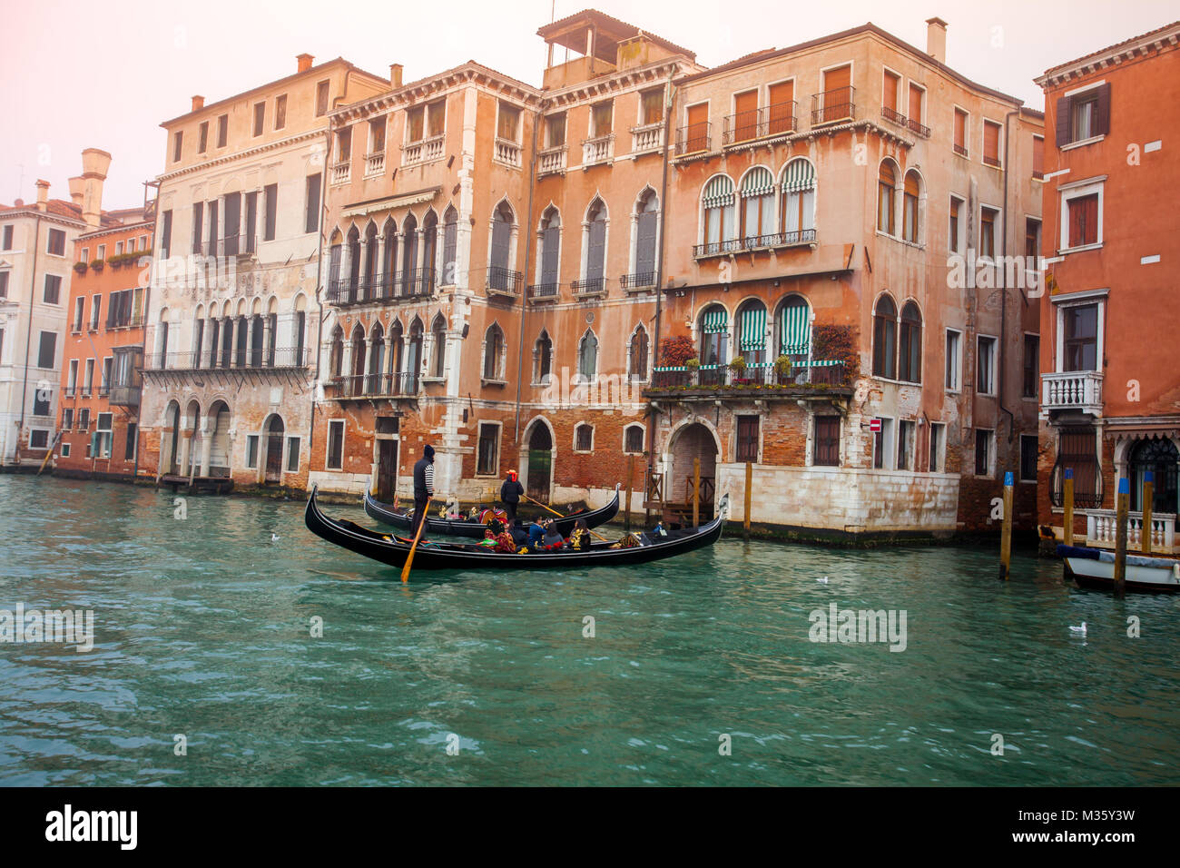 Venedig Canal Grande im Morgennebel Lagunenstadt Italien Reisen Europa Welt Erbe Stockfoto