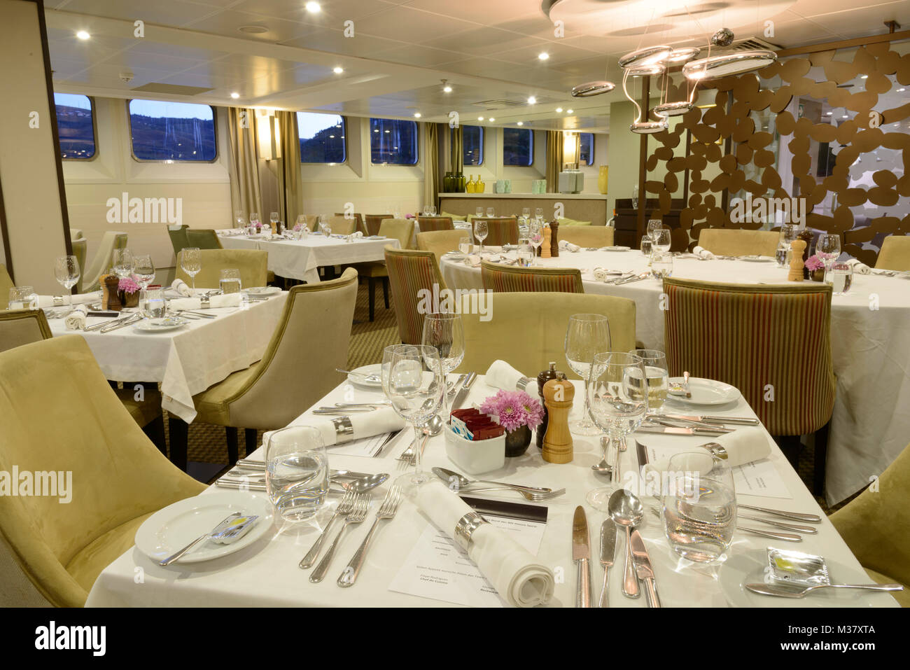 Restaurant im Douro Spirit Kreuzfahrtschiff, Tal des Flusses Douro, Portugal, Europa Stockfoto