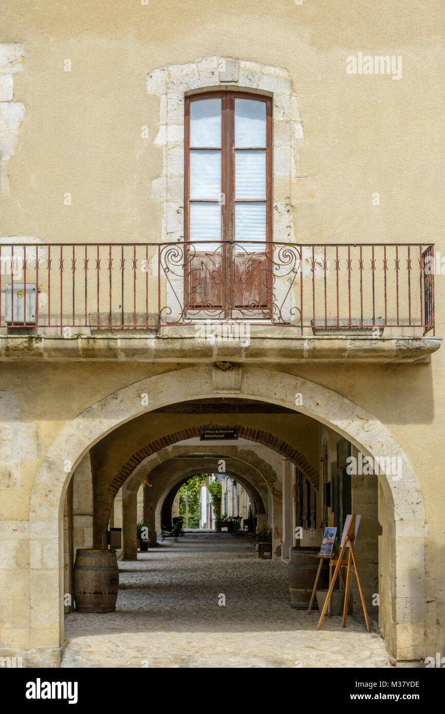 Labastide-d'Armagnac - ein traditionelles befestigte Bastide im Département Landes, Nouvelle-Aquitaine, im Südwesten von Frankreich Stockfoto