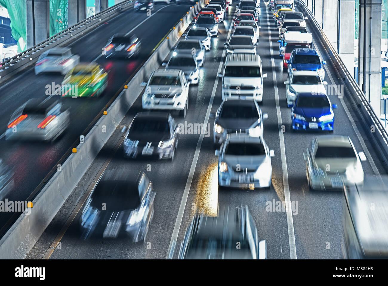 Kontrollierter Zugang Autobahn in Bangkok während der Rush Hour. Stockfoto