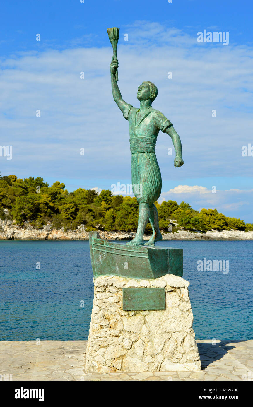 Eine Statue von pyropolitis ein Held in der Griechischen Revolution Stockfoto