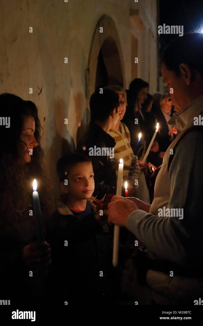 Griechische ostern kerze -Fotos und -Bildmaterial in hoher Auflösung – Alamy