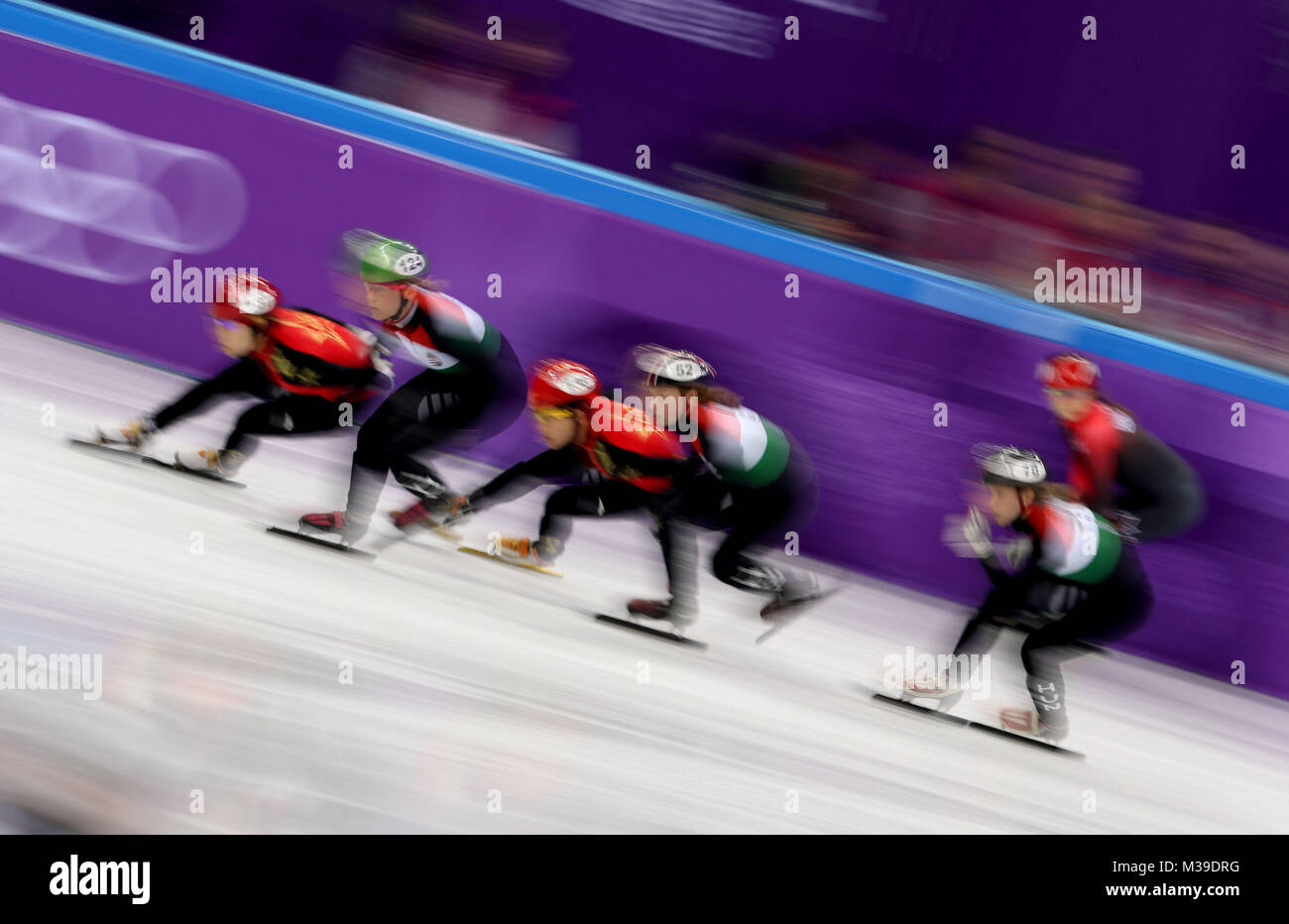 Relais Vorwärmung der Frauen während der Olympischen Winterspiele 2018 PyeongChang in Südkorea. Stockfoto