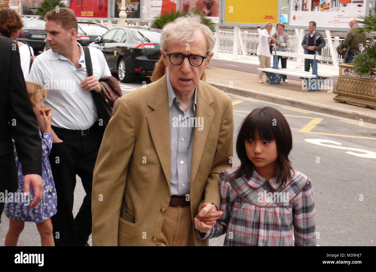Woody allen and his daughter Fotos und Bildmaterial in hoher