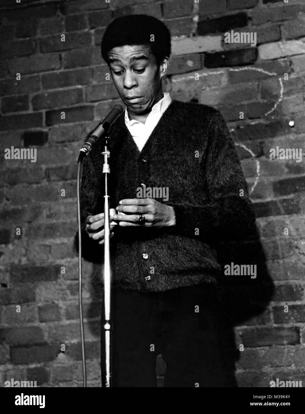 Richard Pryor Durchführen am Cafe Wha? In Greenwich Village, NEW YORK CITY. 1964. Credit: RTDemetropoulous/MediaPunch Stockfoto
