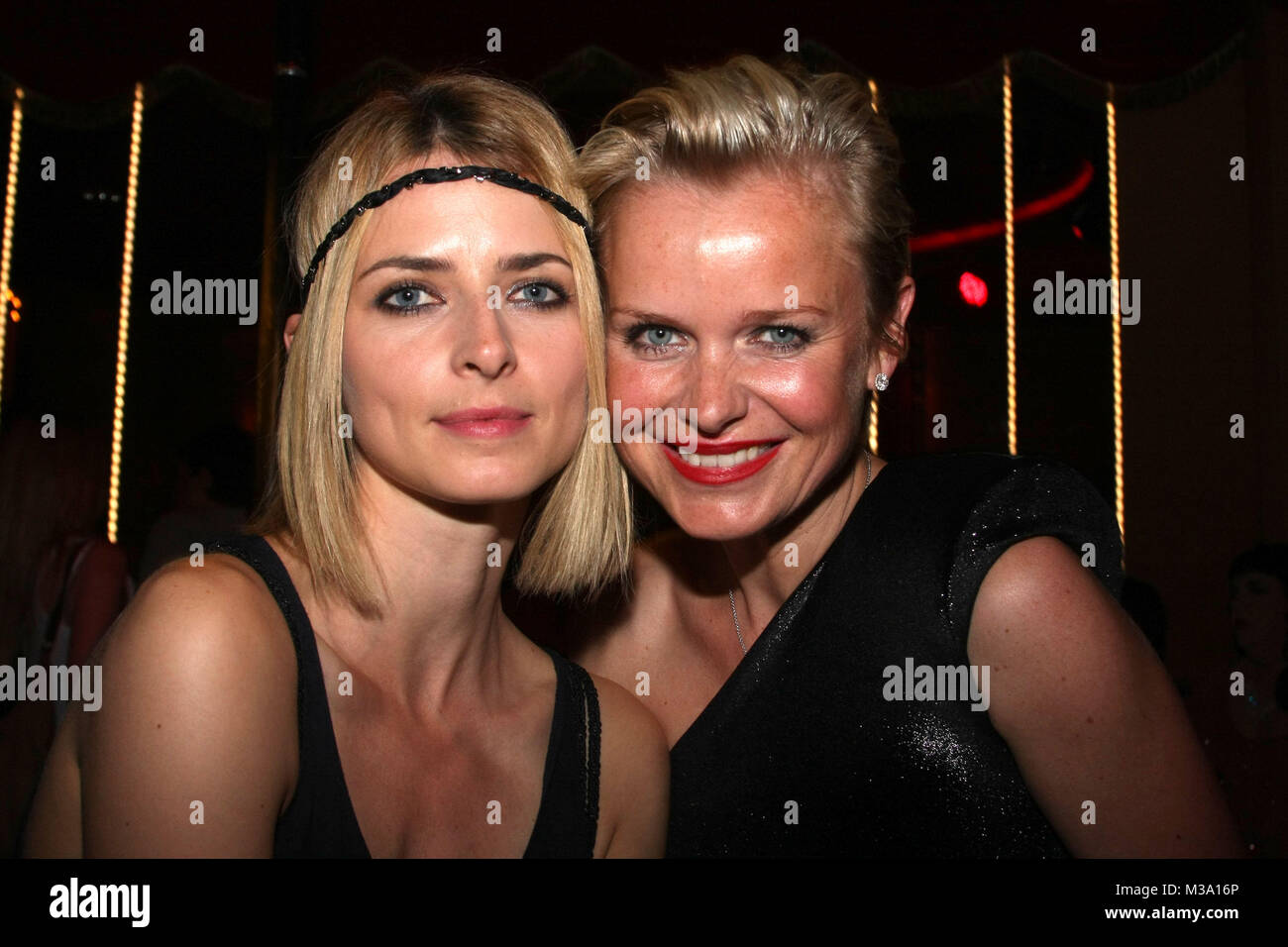 Susis show bar Fotos und Bildmaterial in hoher Auflösung Alamy