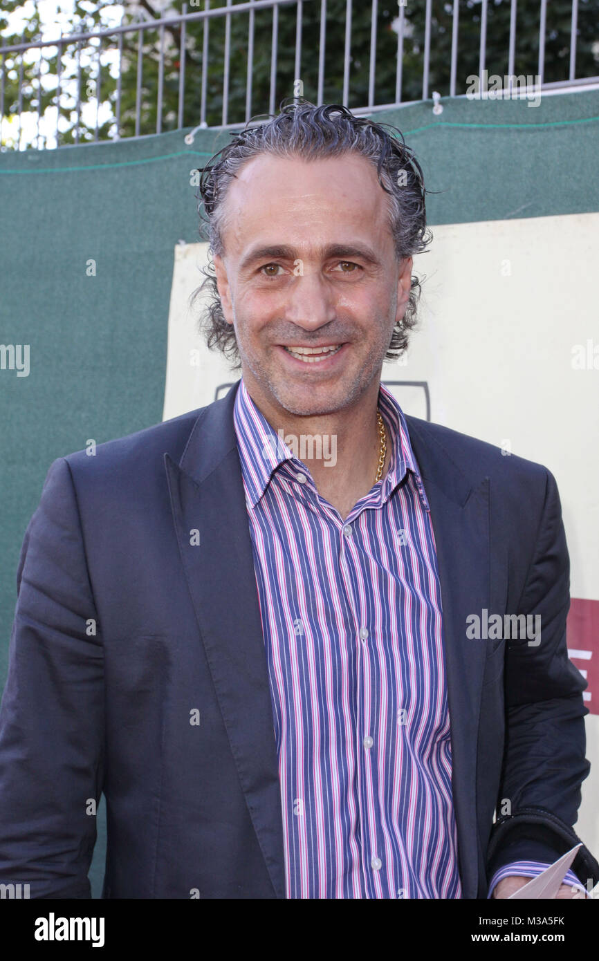 Maurizio gaudino Fotos und Bildmaterial in hoher Auflösung Alamy