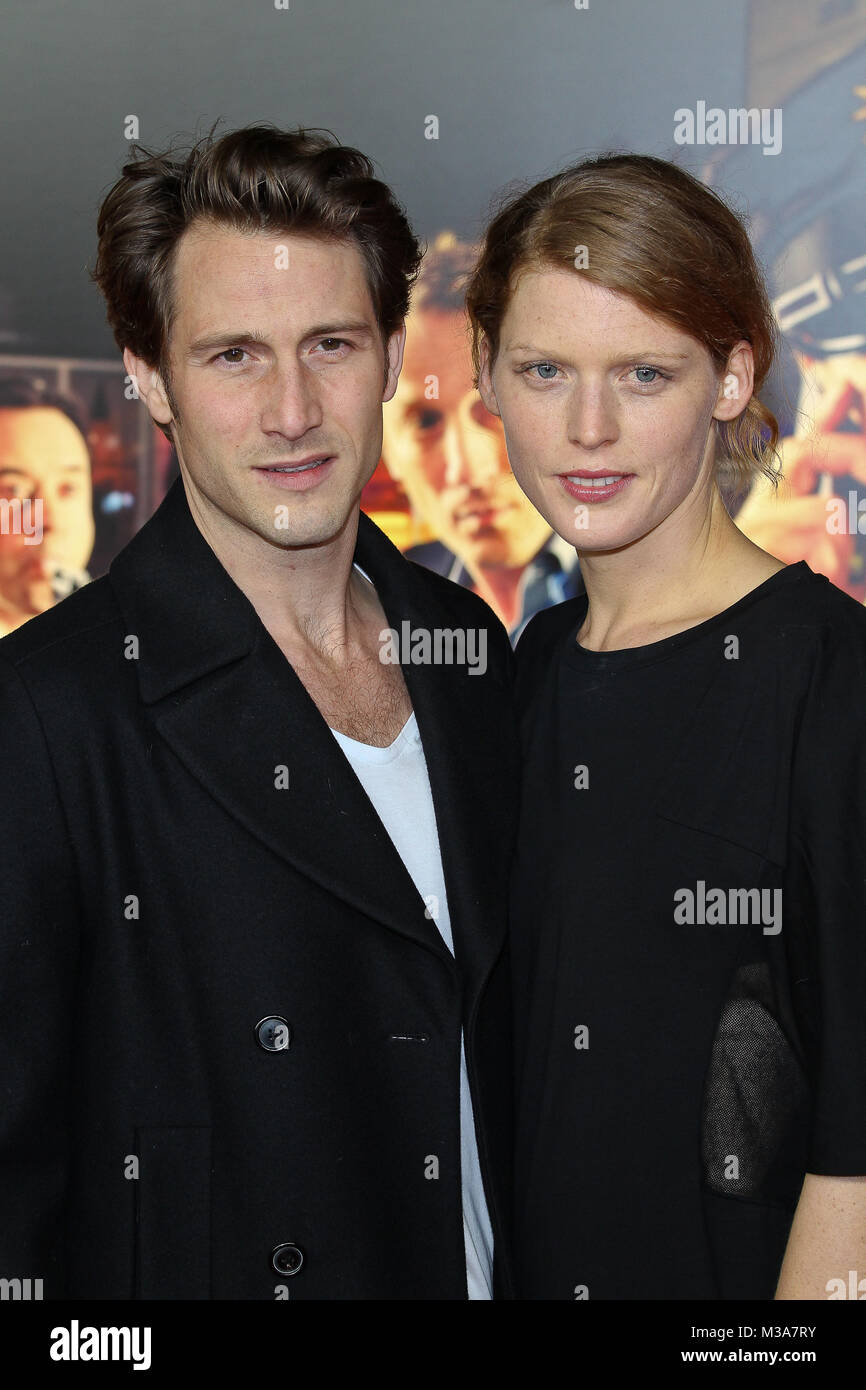 David Rott, Elena Rott, Welturauffuehrung 'Mann tut war Mann kann ...