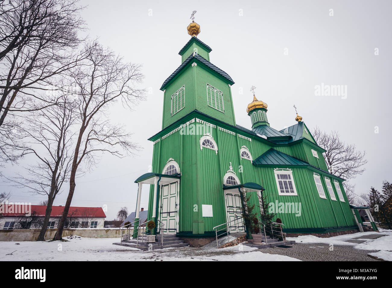 Orthodoxe Kirche des Erzengels Michael in Trzescianka Dorf, Hajnowka County im Nordosten der Woiwodschaft Podlachien in Polen Stockfoto