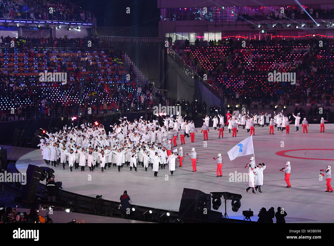 Pyeongchang, Südkorea. Vereinigten Korea Delegation (ADR), 9. Februar 2018: PyeongChang 2018 Olympic Winter Games Eröffnungsfeier im Olympiastadion in PyeongChang Pyeongchang, Südkorea. Credit: MATSUO. K/LBA SPORT/Alamy leben Nachrichten Stockfoto