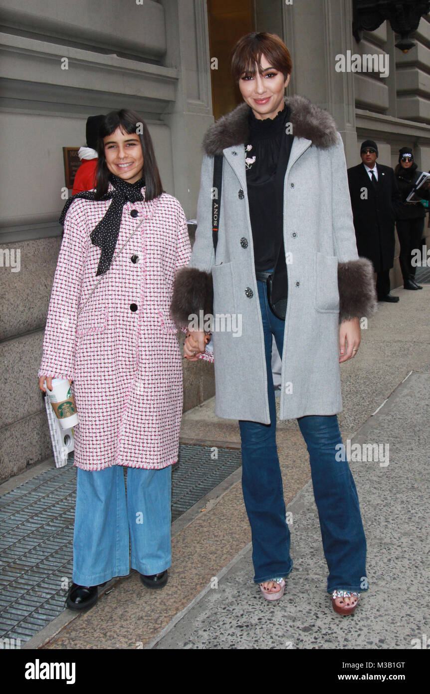 New York, NY, USA. 9 Feb, 2018. Jackie Cruz an Kate Spade - Präsentation - Februar 2018 - New York Fashion Week: Die Shows am Masonic Hall New YorkCity am 09 Februar, 2018. Credit: Rw/Medien Punch/Alamy leben Nachrichten Stockfoto