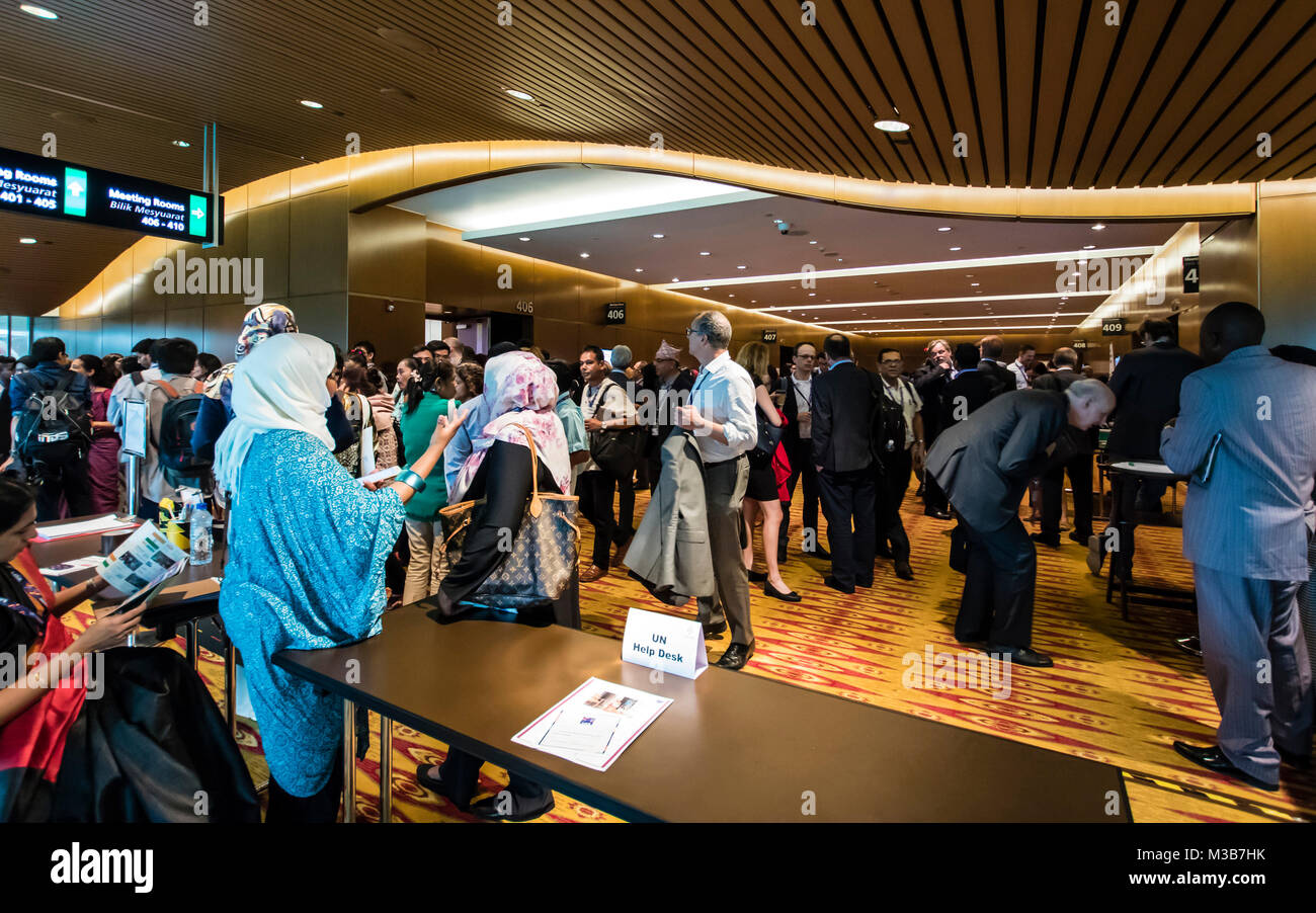 Kuala Lumpur, Malaysia. 10. Februar, 2018. Anstrengenden Tag mit Forum und Rede auf dem UN-HABITAT World Urban Forum 9 (WUF9) in Kuala Lumpur, Malaysia. © Danny Chan/Alamy Leben Nachrichten. Stockfoto