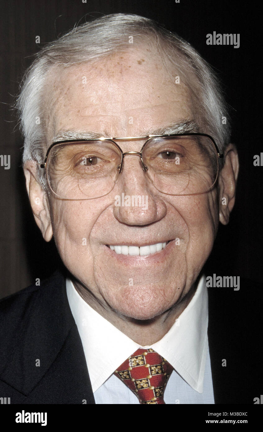 Quelle: Walter McBride/MediaPunch ED McMAHON JANUAR 2001 N.A.T.P.E. TV CONVENTION NEW ORLEANS KREDIT ALLE ANWENDUNGEN © Stockfoto