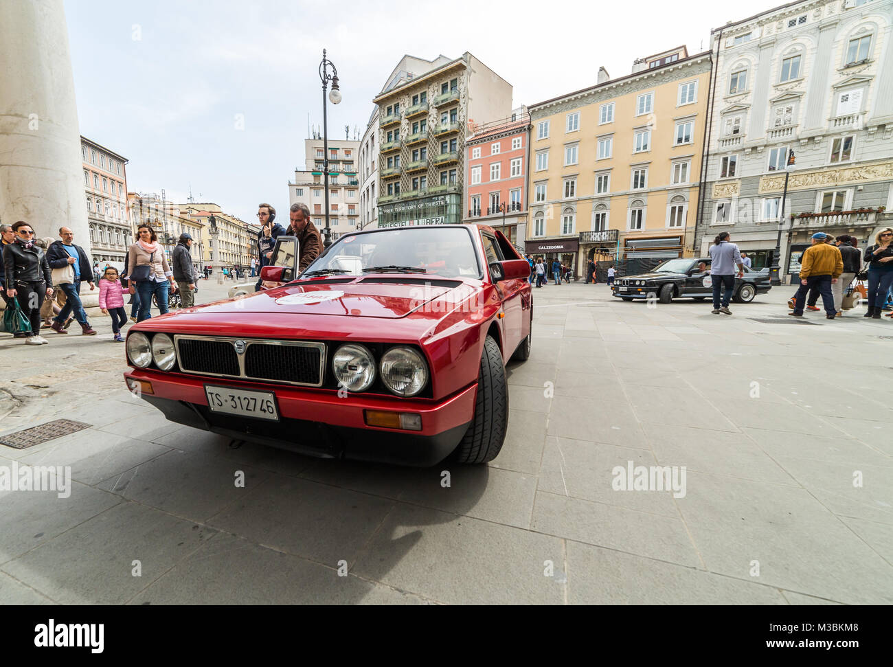 Triest, Italien - 3. APRIL: Foto von einem seltenen Lancia Delta S4 auf der Triest Opicina Historischen. APRIL 3, 2016. Triest Opicina Historischen ist Regelmäßigkeit laufen f Stockfoto