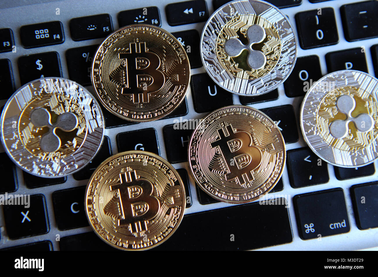 Bitcoin und Welligkeit cryptocurrency Stockfoto